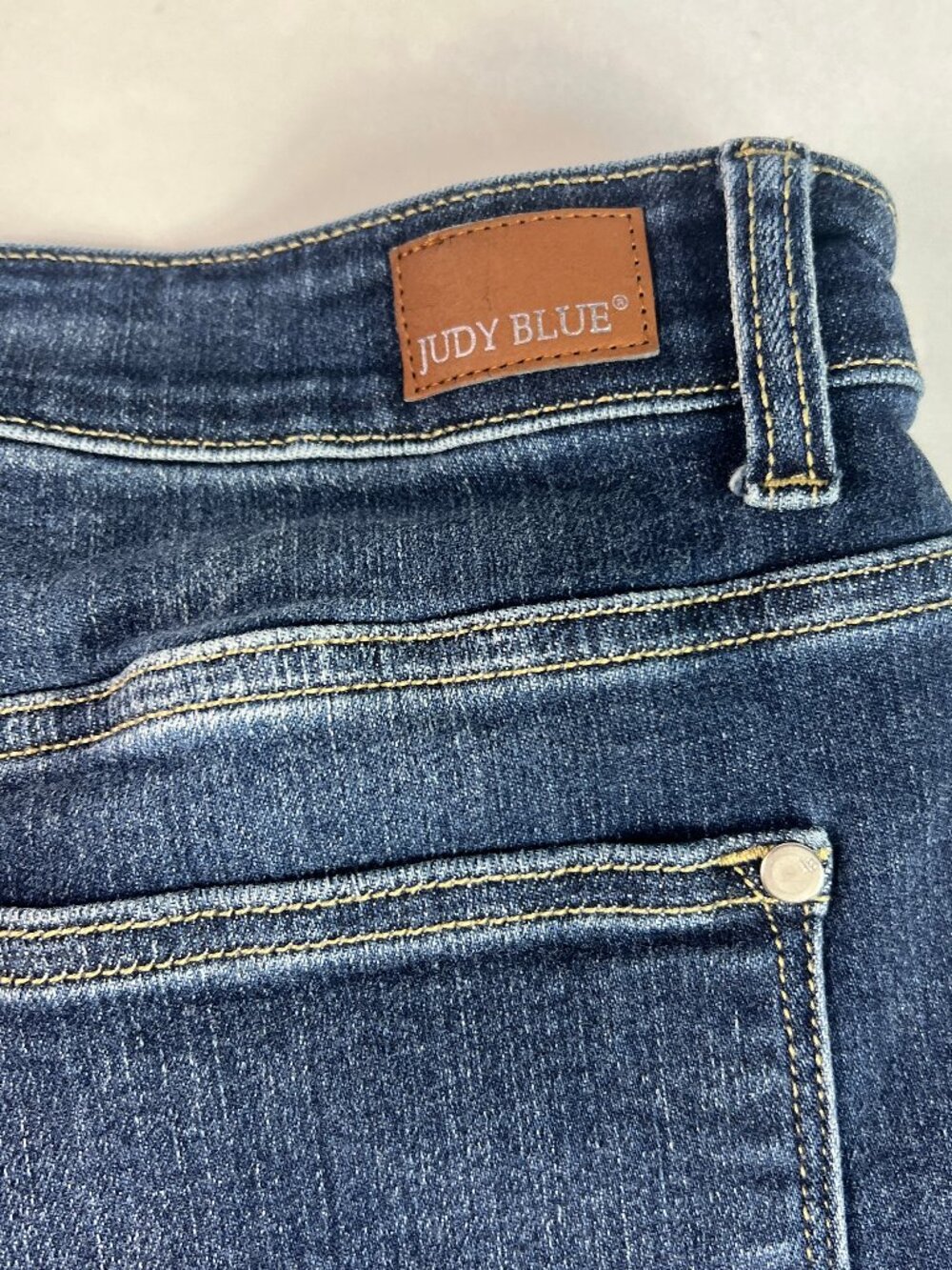 Judy Blue Jean Short Women Plus 35* High Rise Blue Stretch Denim Jorts Tag 2XL - Picture 8 of 15